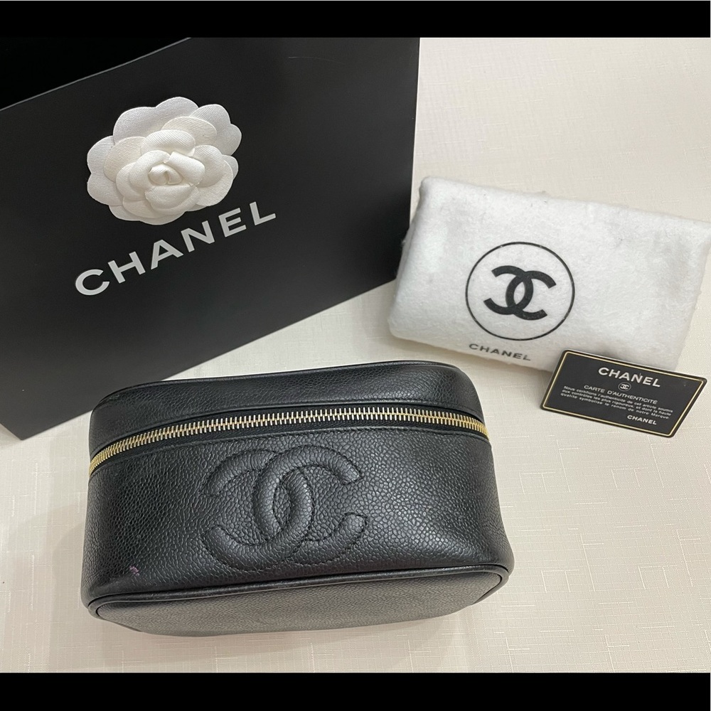 Chanel  Vintage Vanity CC Leather Black Bag 💼💼💼